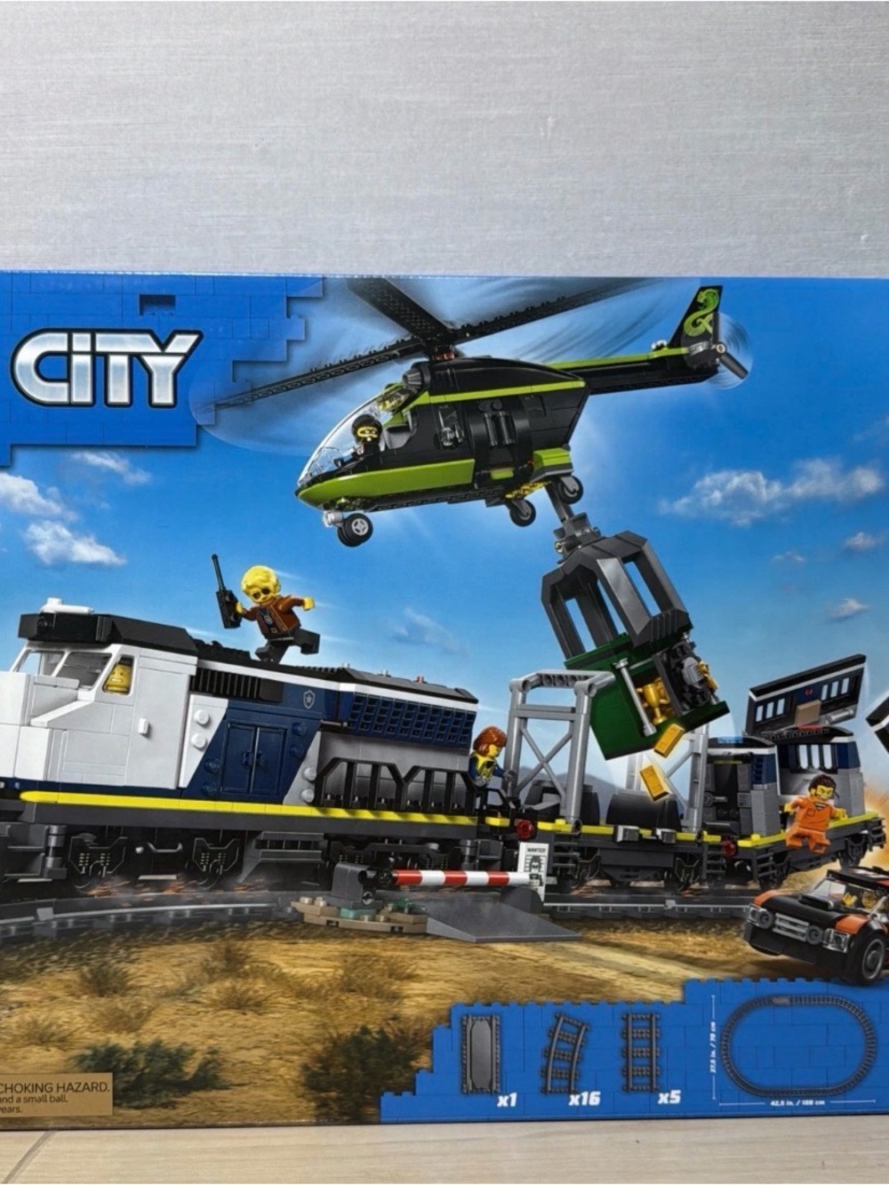 LEGO City police train heist set 60508 with Remote control 1313 pcs new.